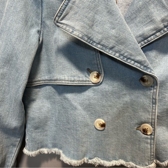 Kut From The Kloth Ophelia Light Denim Double Breasted Crop Jacket Sz S - Picture 4 of 9
